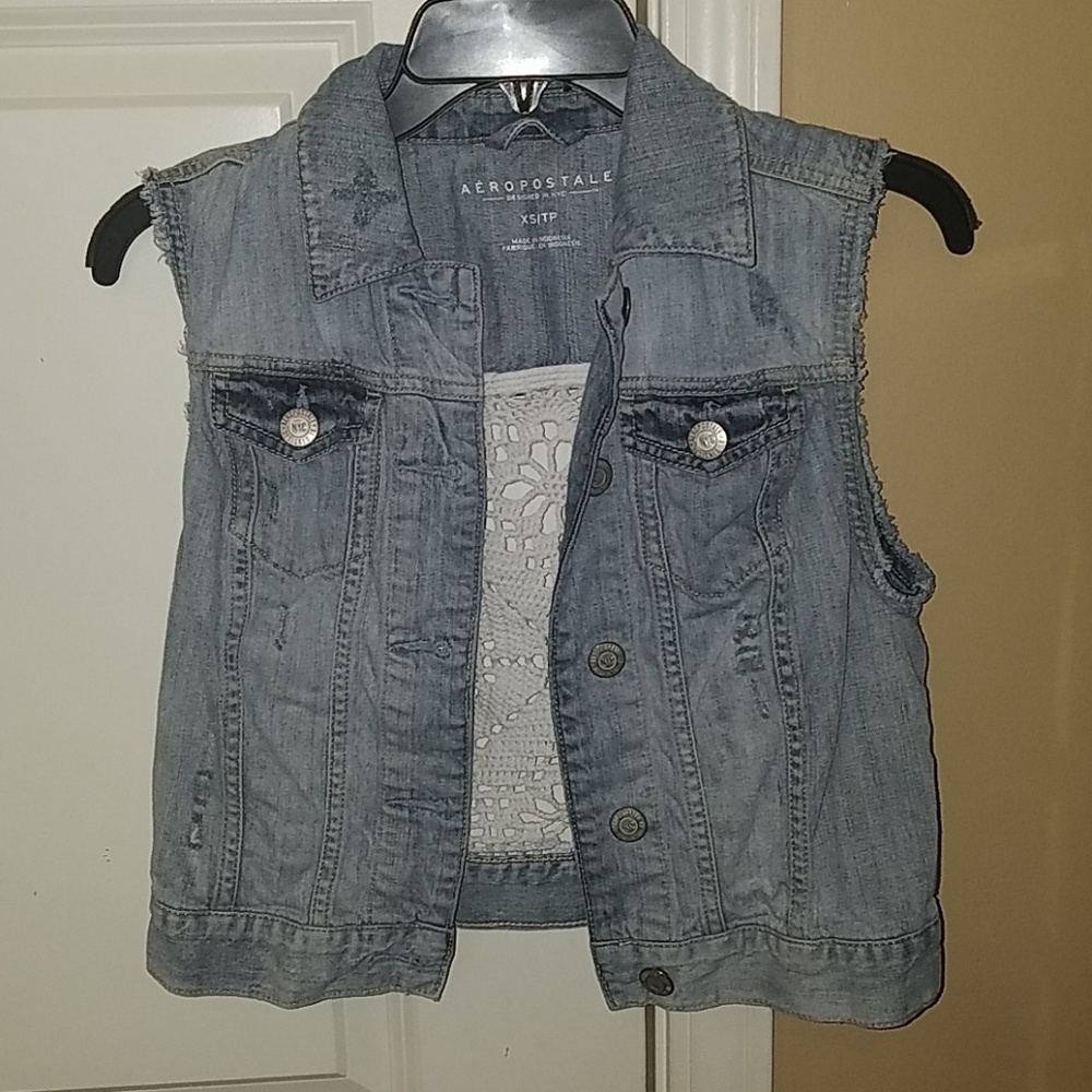 Jean Vest
